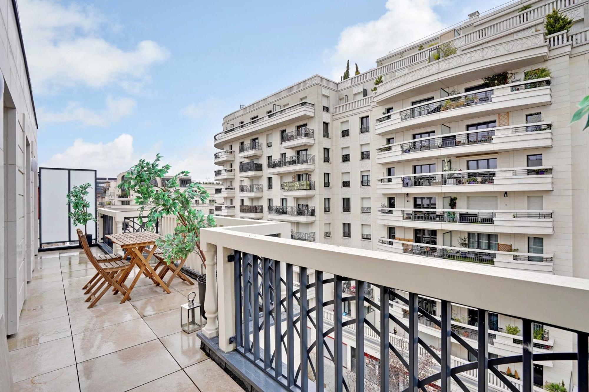 Raffinement Et Confort Dans Cette Residence A Levallois-Perret Dış mekan fotoğraf